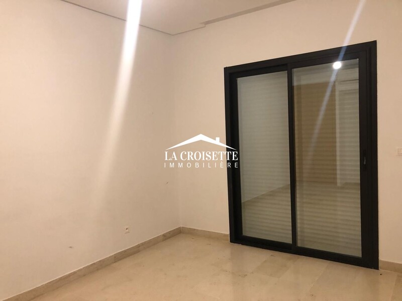 Duplex S+4 avec jardin à La Soukra